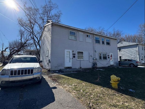 2340 Deerfield Court, Westland, MI 48186