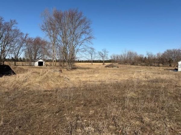 8910 Kraft Avenue SE, Caledonia, MI 49316