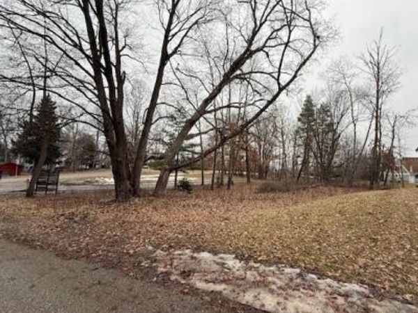 7664 8th Street, Stanwood, MI 49346