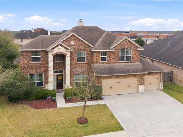 107 Brushy Creek, Victoria, TX 77904