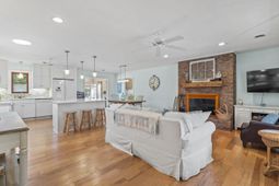 716 5th Ave. N photo 4