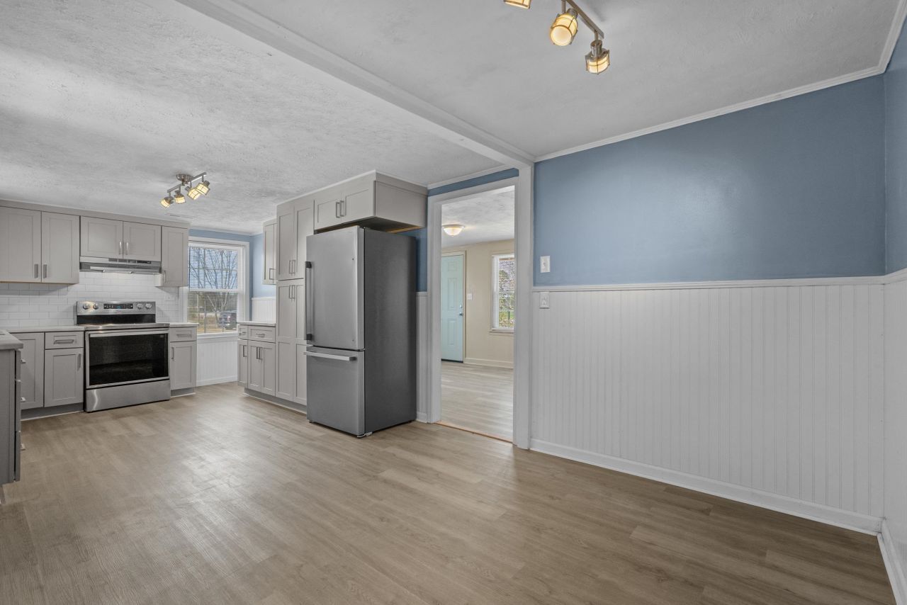 3886 Highway 905 Photo 21