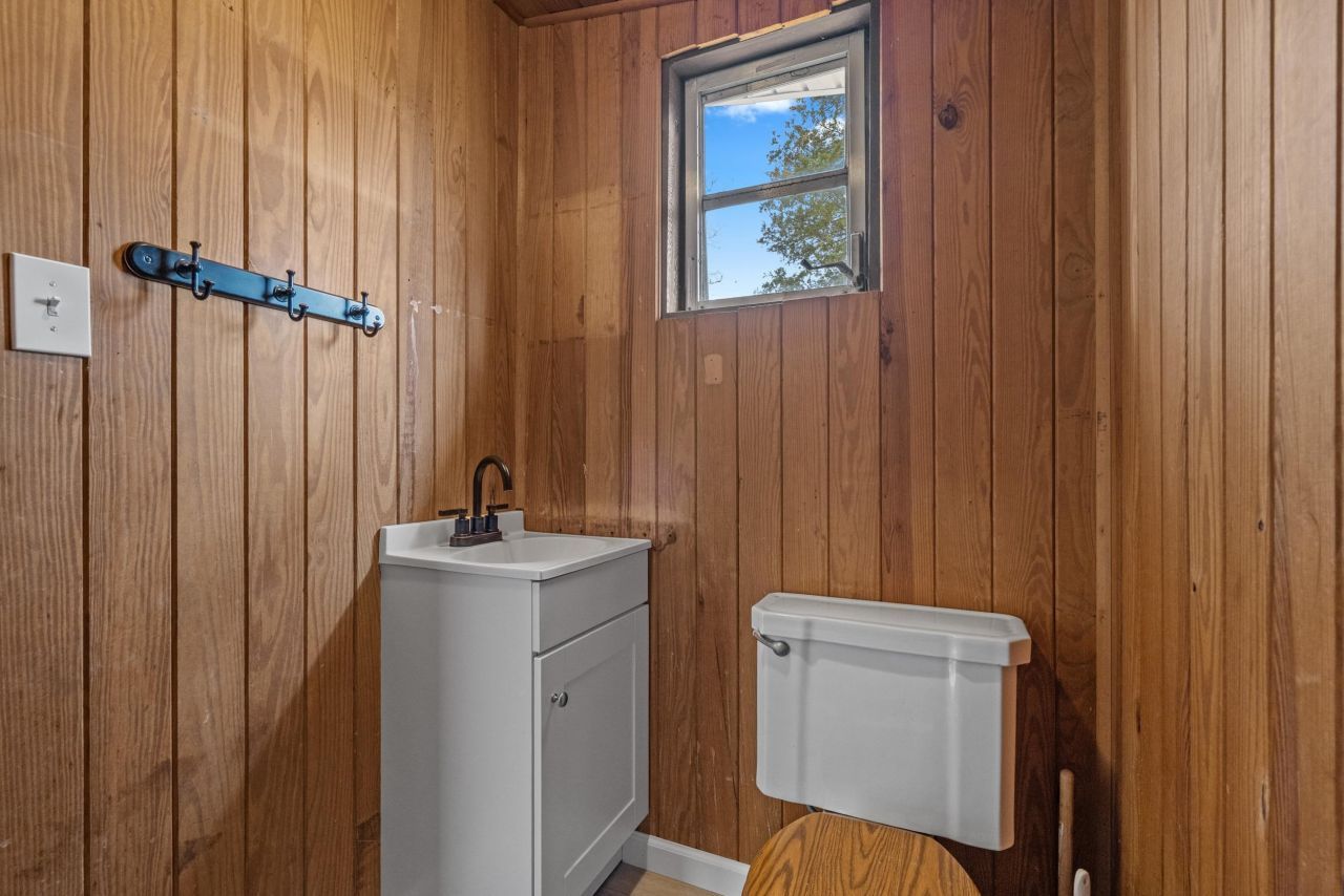 3886 Highway 905 Photo 35