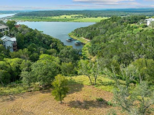 200 Contrails WAY, Spicewood, TX 78669