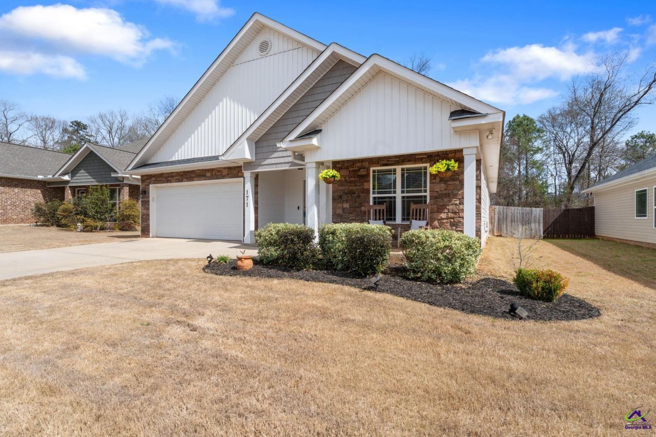 171 Hawks Ridge Trace, Byron, GA 31008 Main Photo