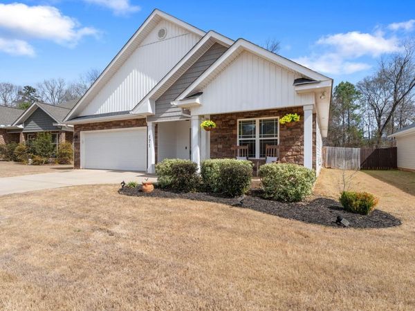 171 Hawks Ridge Trace, Byron, GA 31008