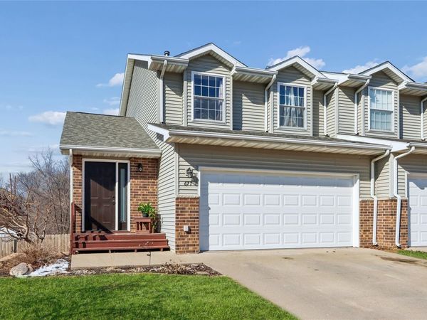 677 Rachael St , North Liberty, IA 52317