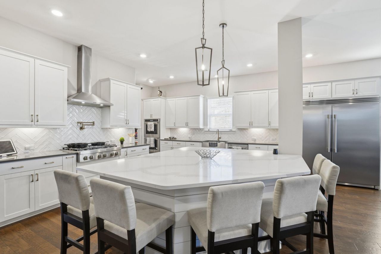 1055 Stonehenge Drive Photo 13