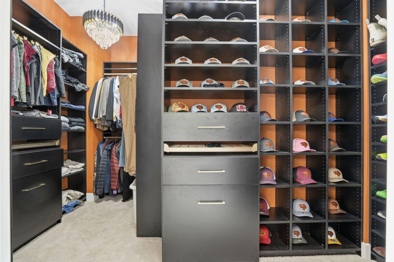 1055 Stonehenge Drive Photo 22