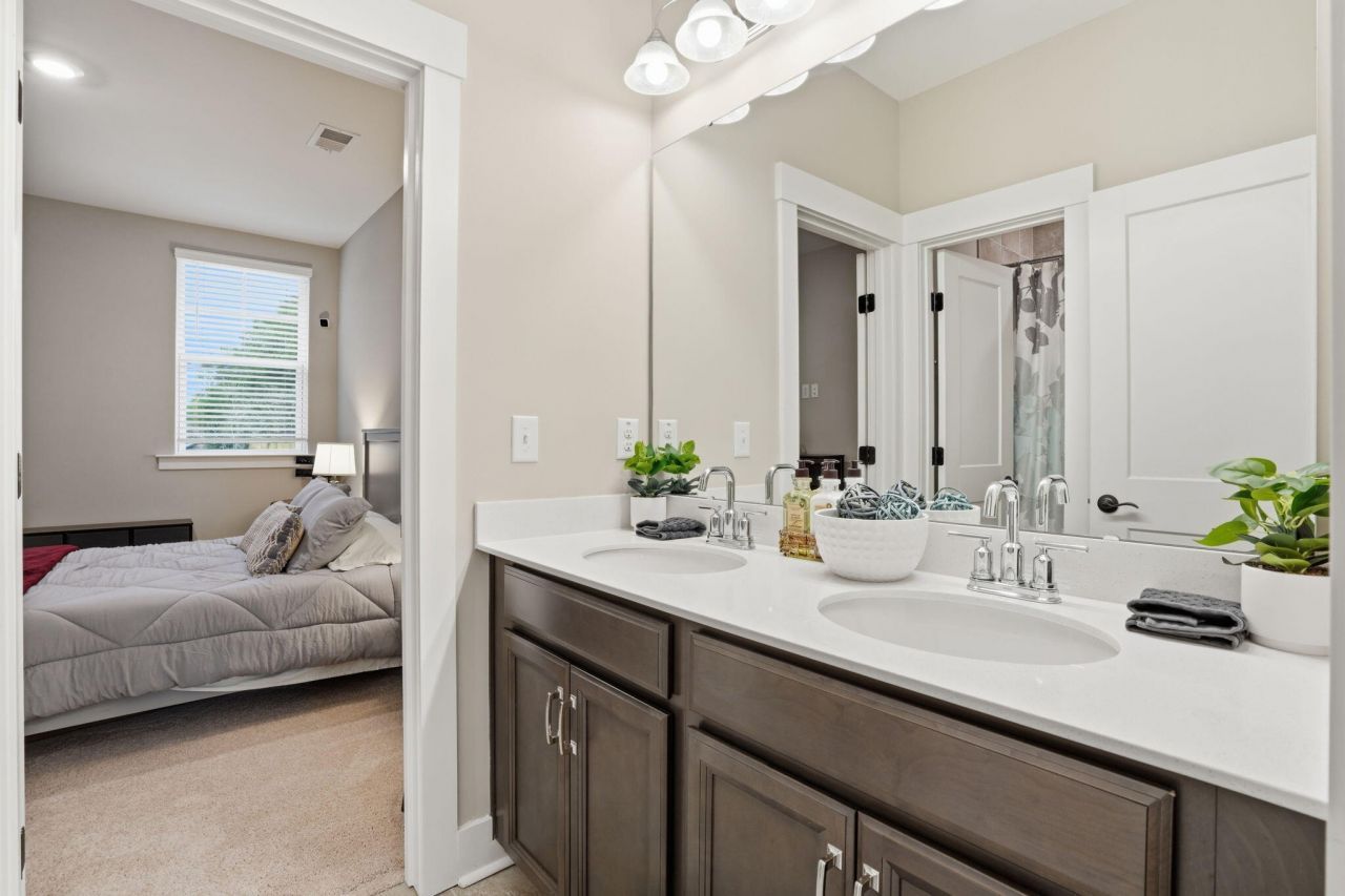 1055 Stonehenge Drive Photo 26