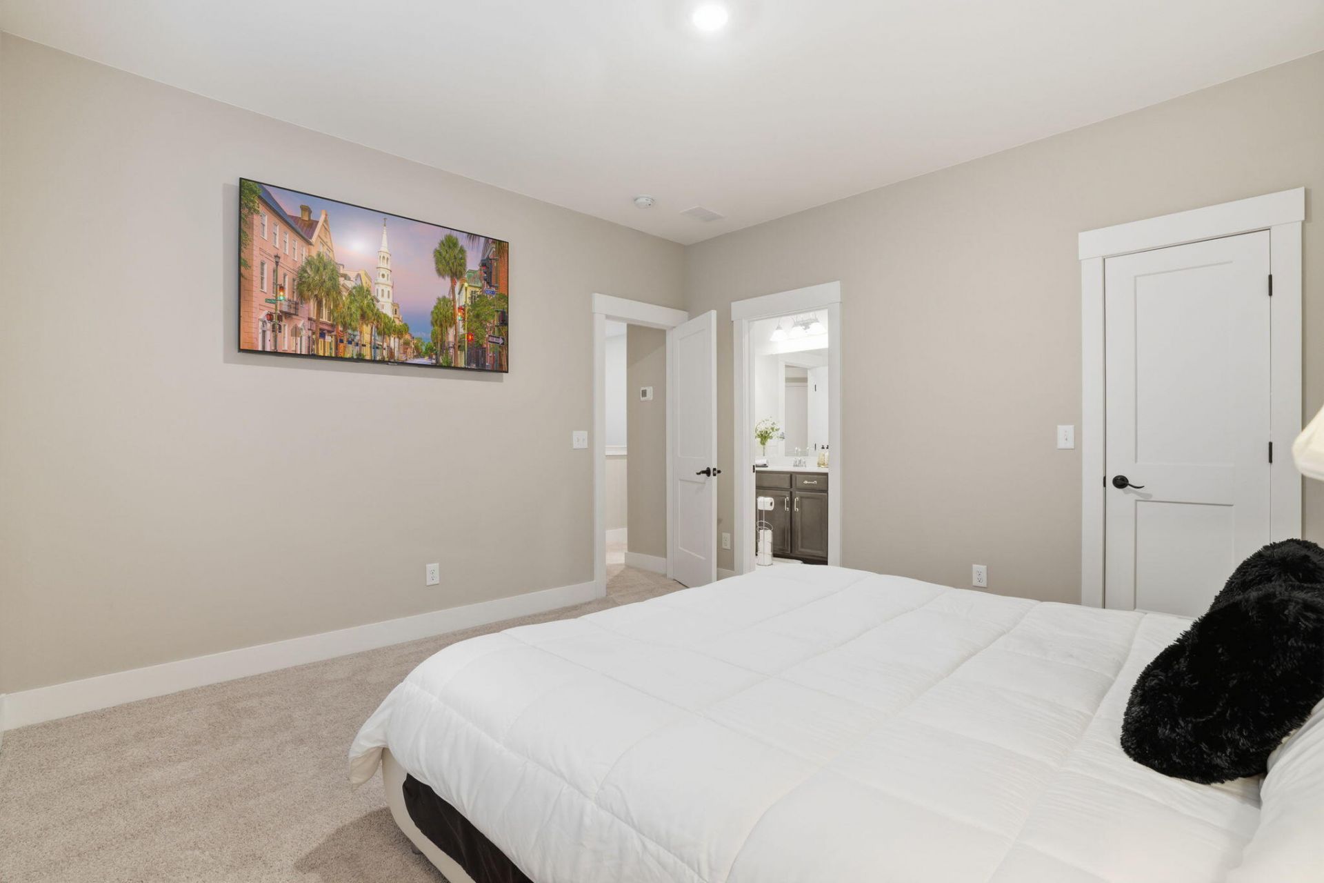 1055 Stonehenge Drive Photo 29