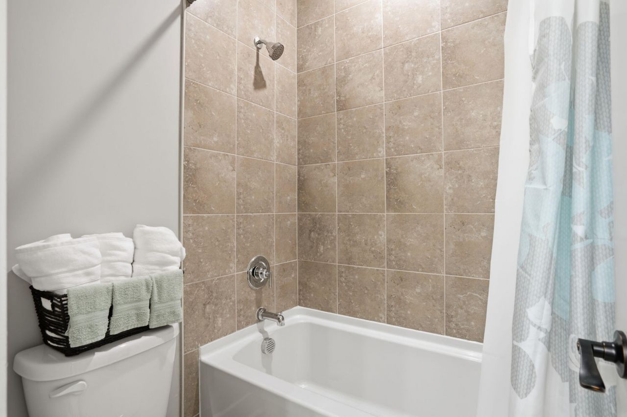 1055 Stonehenge Drive Photo 33