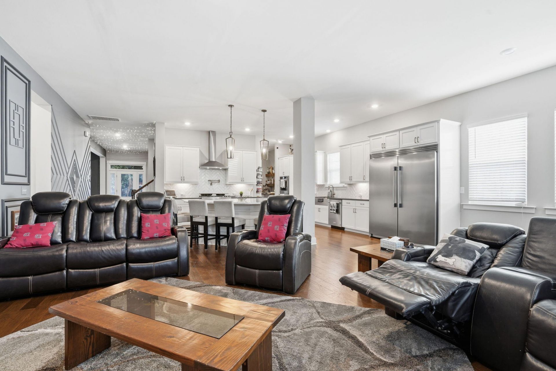 1055 Stonehenge Drive Photo 8