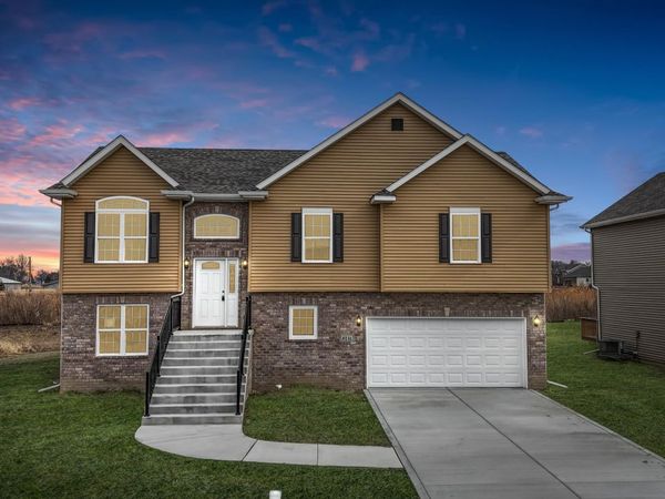 8241 Dylan Drive, Merrillville, IN 46410