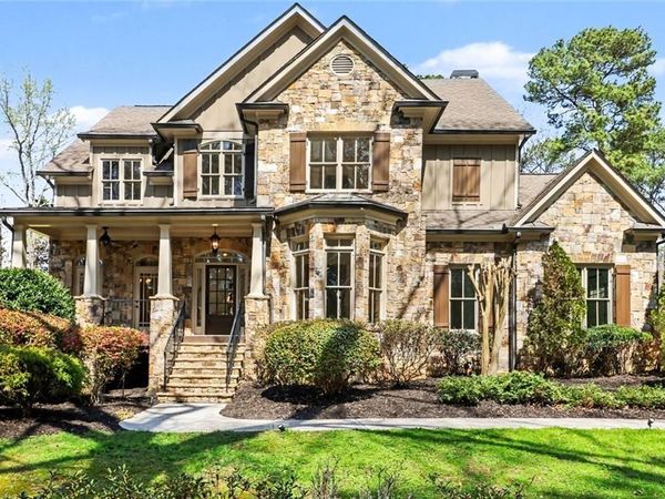 4140 Spalding Drive, Atlanta, GA 30350