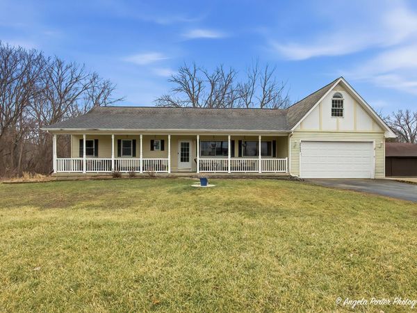 25423 W Highwoods Drive , Antioch, IL 60002