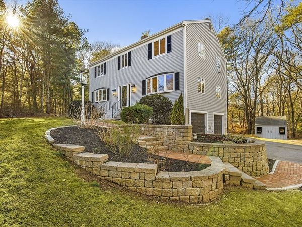 170 Forest Hills Rd, Barnstable, MA 02635