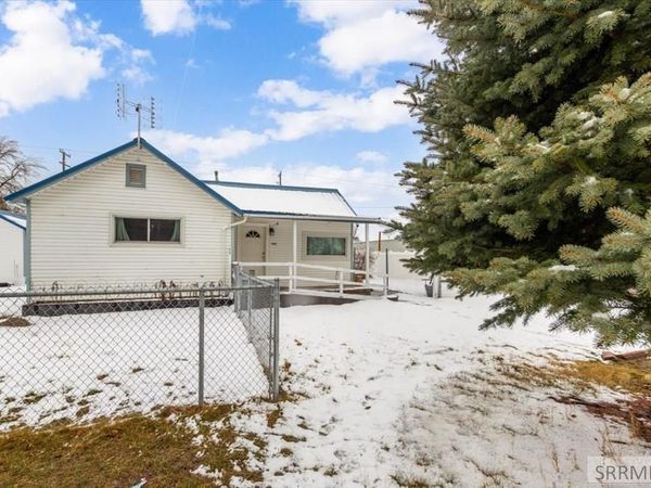 795 N Shilling Avenue, BLACKFOOT, ID 83221
