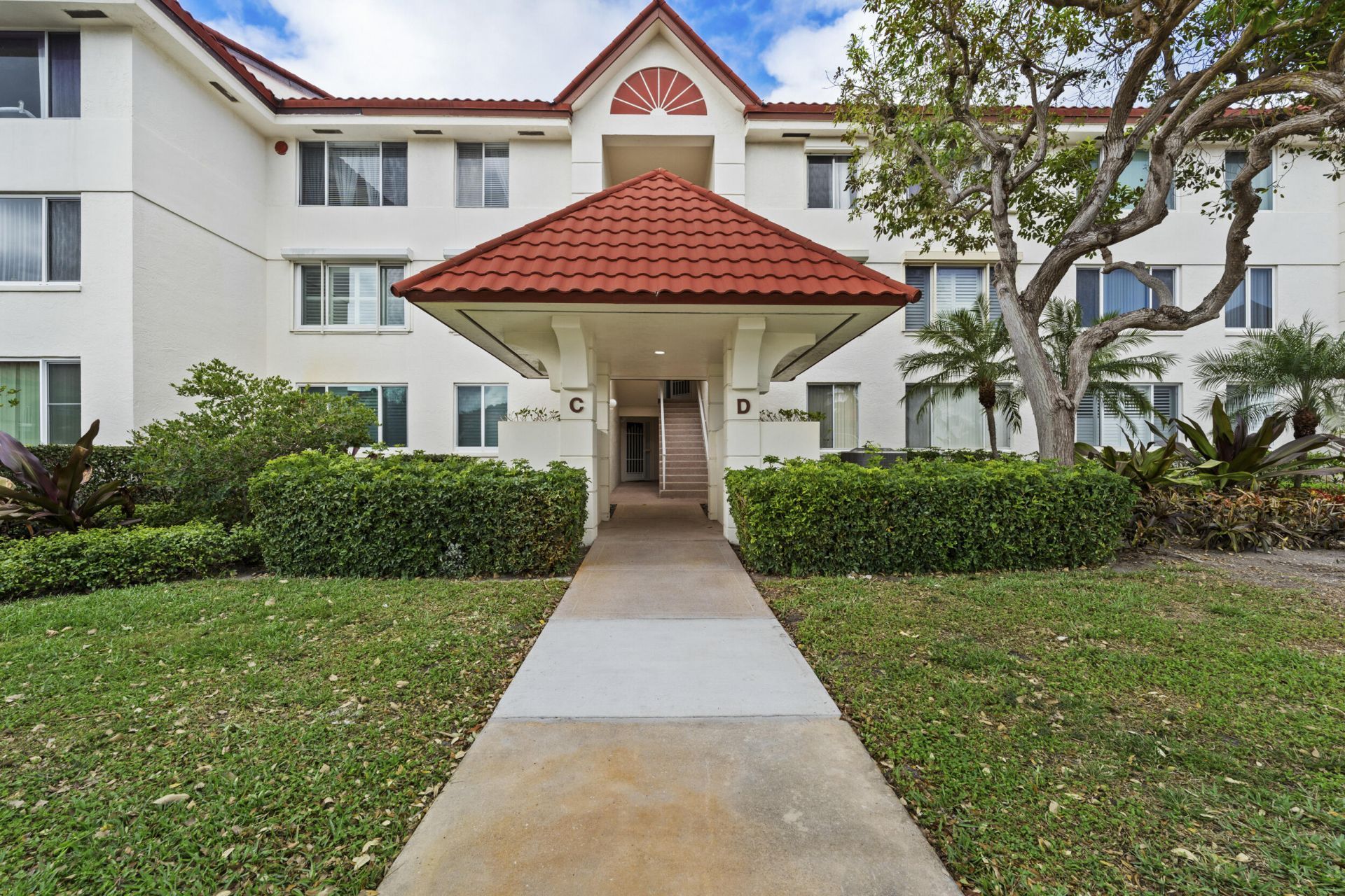 108 Half Moon Circle, Hypoluxo, FL 33462 Photo