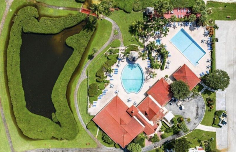 108 Half Moon Circle, Hypoluxo, FL 33462 Photo