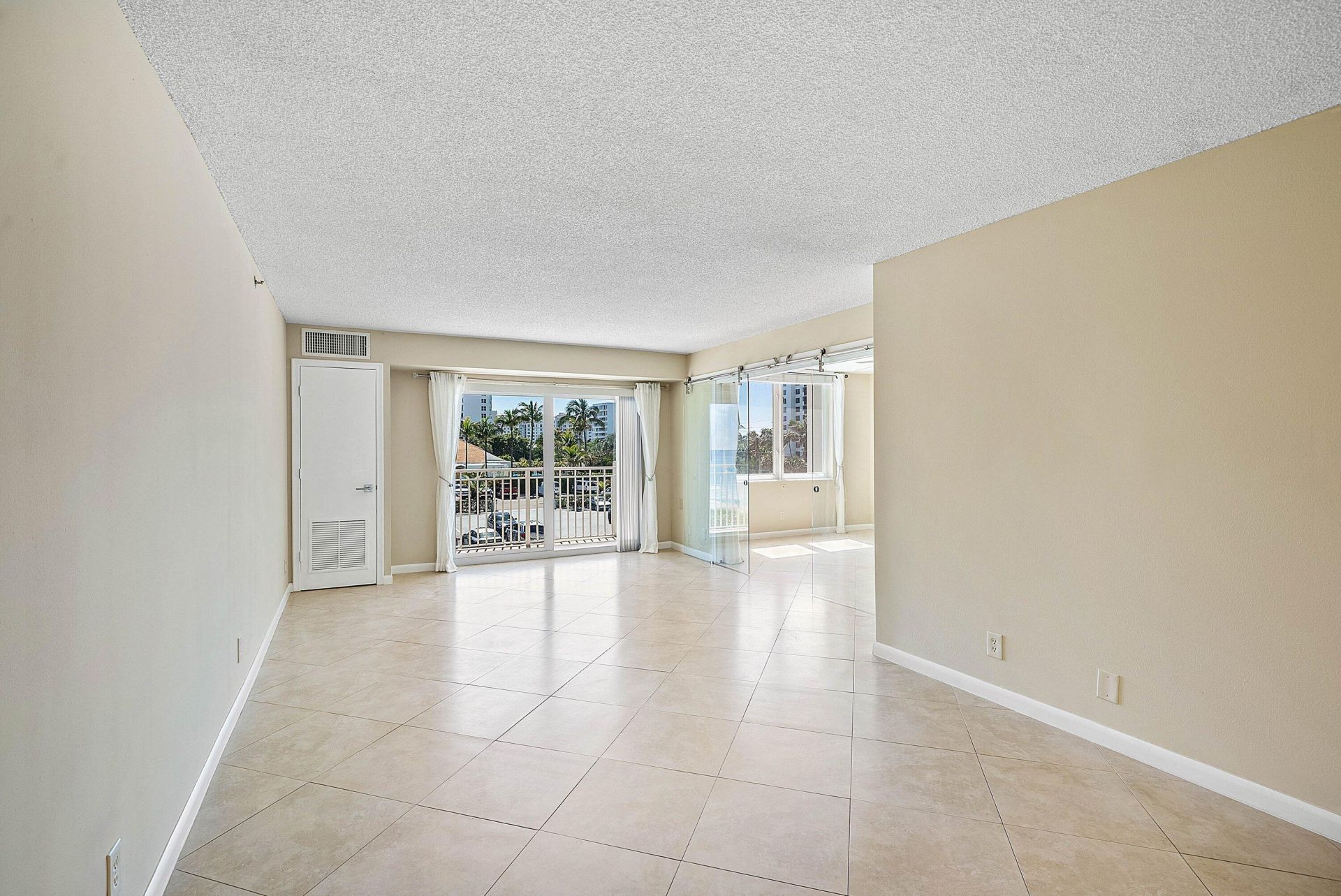 3301 S Ocean Boulevard, Unit 207, Highland Beach, FL 33487 Photo