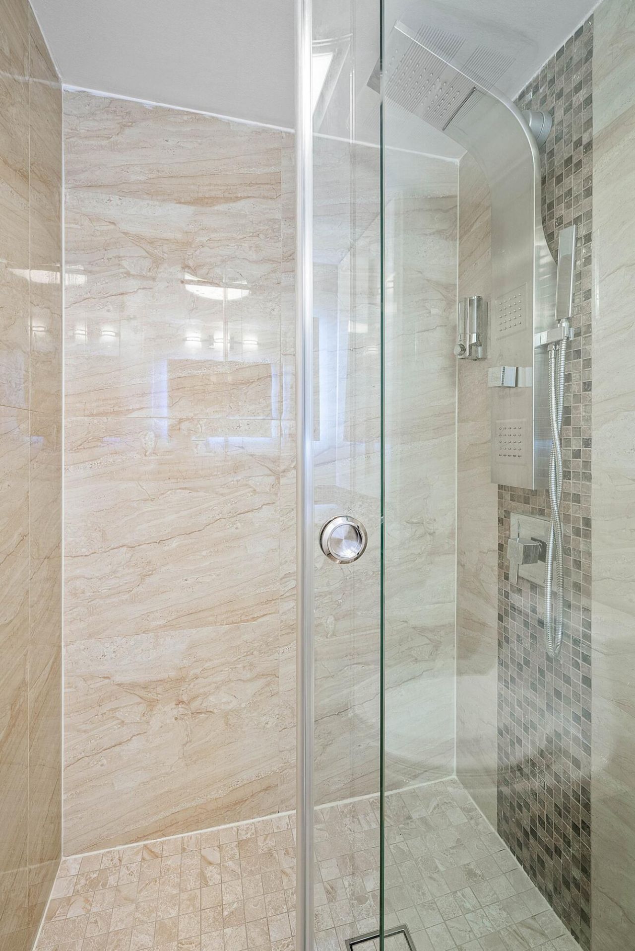 3301 S Ocean Boulevard, Unit 207, Highland Beach, FL 33487 Photo