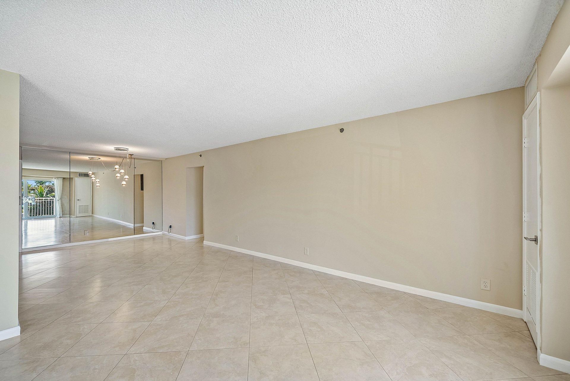 3301 S Ocean Boulevard, Unit 207, Highland Beach, FL 33487 Photo