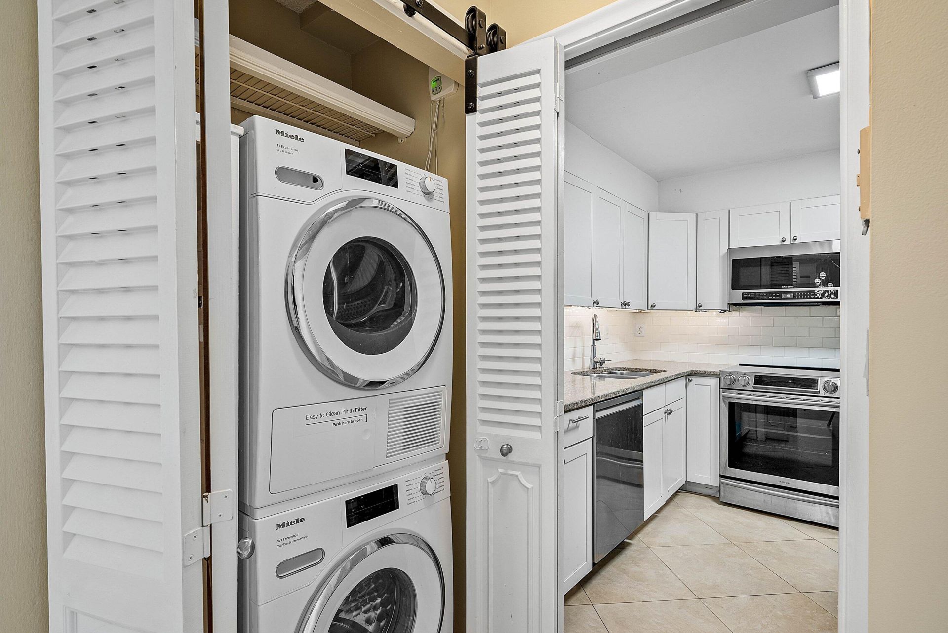 3301 S Ocean Boulevard, Unit 207, Highland Beach, FL 33487 Photo