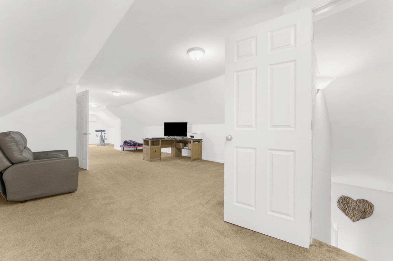 130 Hidden Hills Road Photo 32