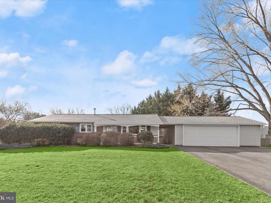 1617 Heather Heights Road, Sykesville, MD 21784 Main Photo