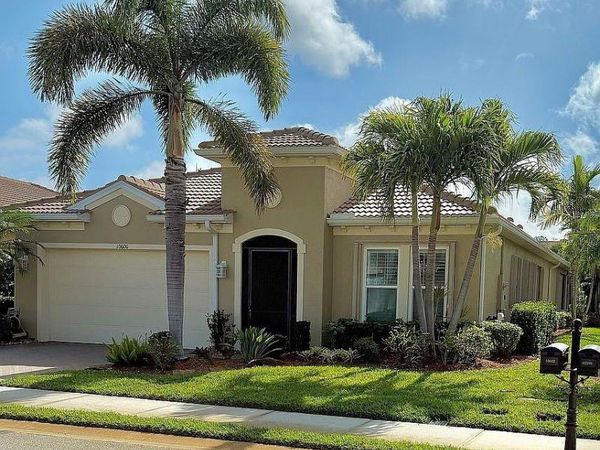 10600 Carena CIR, FORT MYERS, FL 33913
