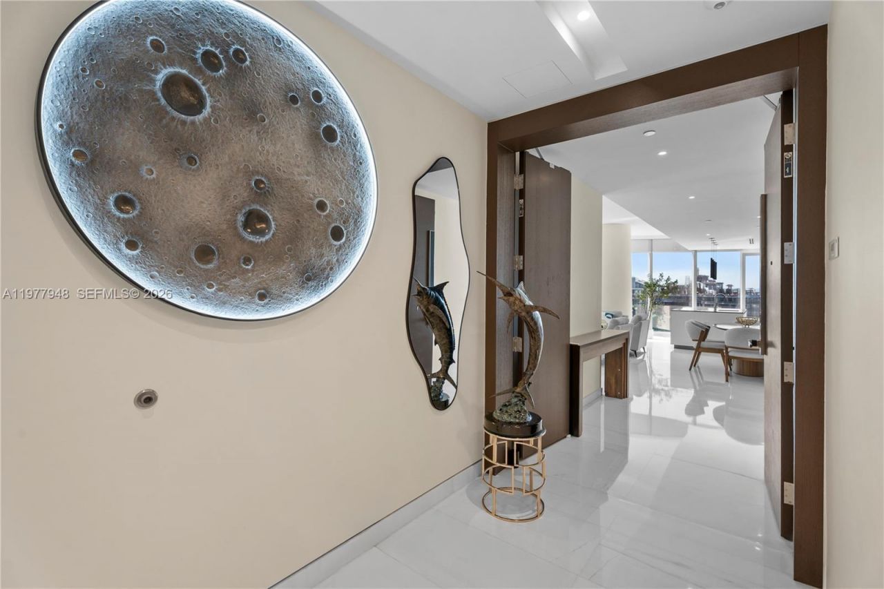 300 Biscayne Boulevard Way , Unit 4007W, Miami, FL 33131 Photo