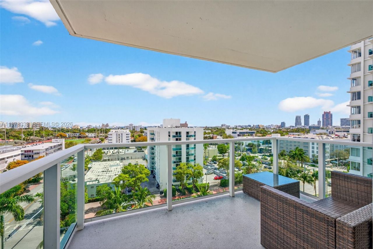 1000 West Ave , Unit 910, Miami Beach, FL 33139 Photo