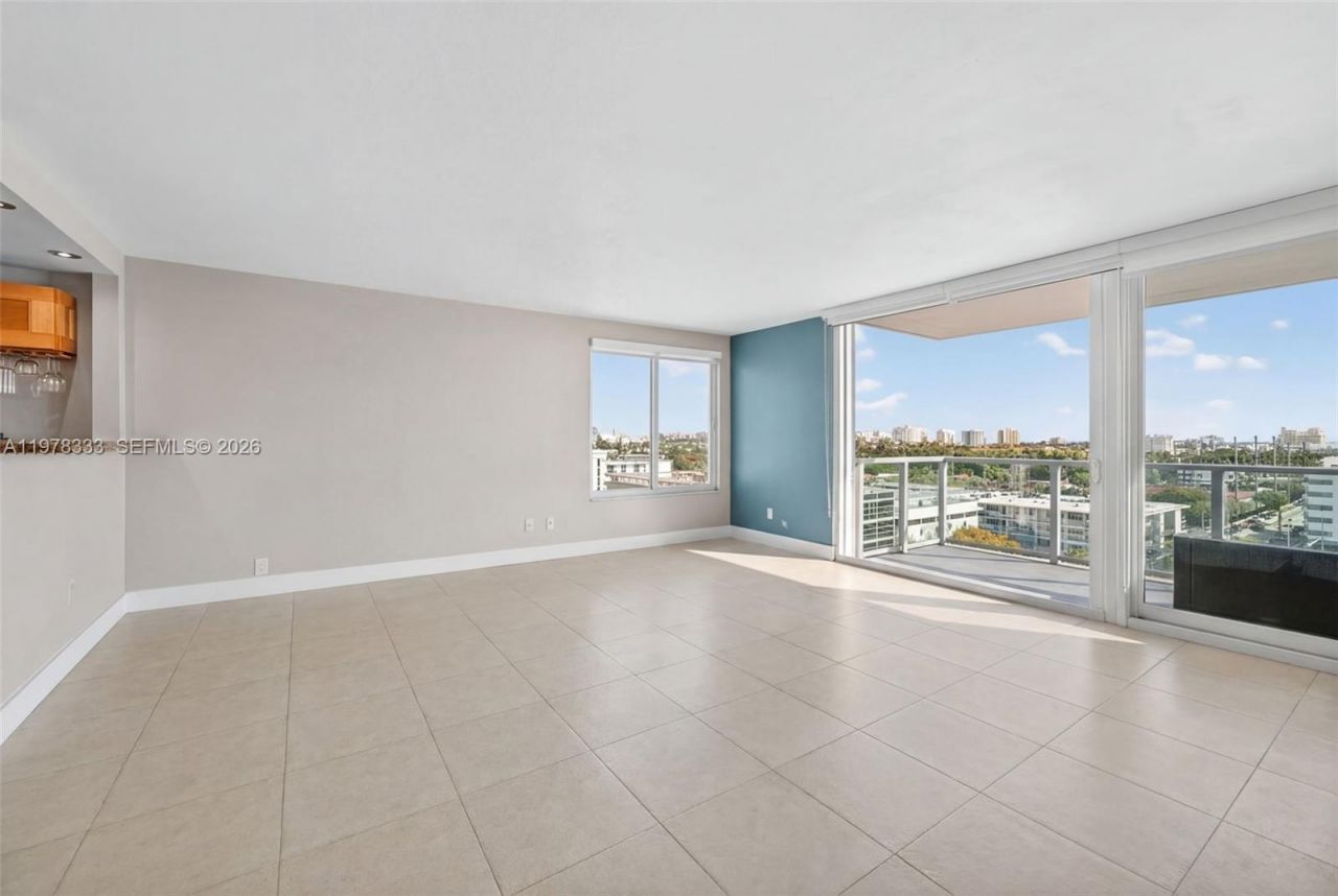 1000 West Ave , Unit 910, Miami Beach, FL 33139 Photo