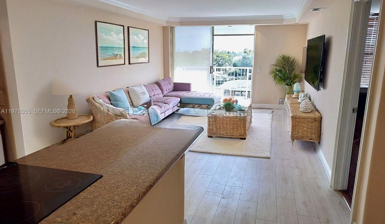 2020 NE 135th St, Unit 506, North Miami, FL 33181 Photo