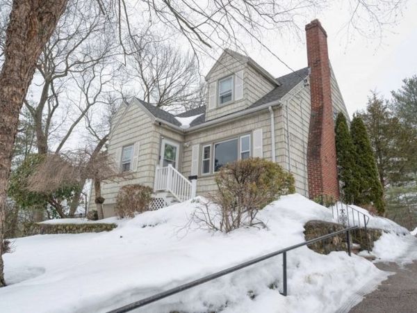 193 Vincent Rd, Dedham, MA 02026