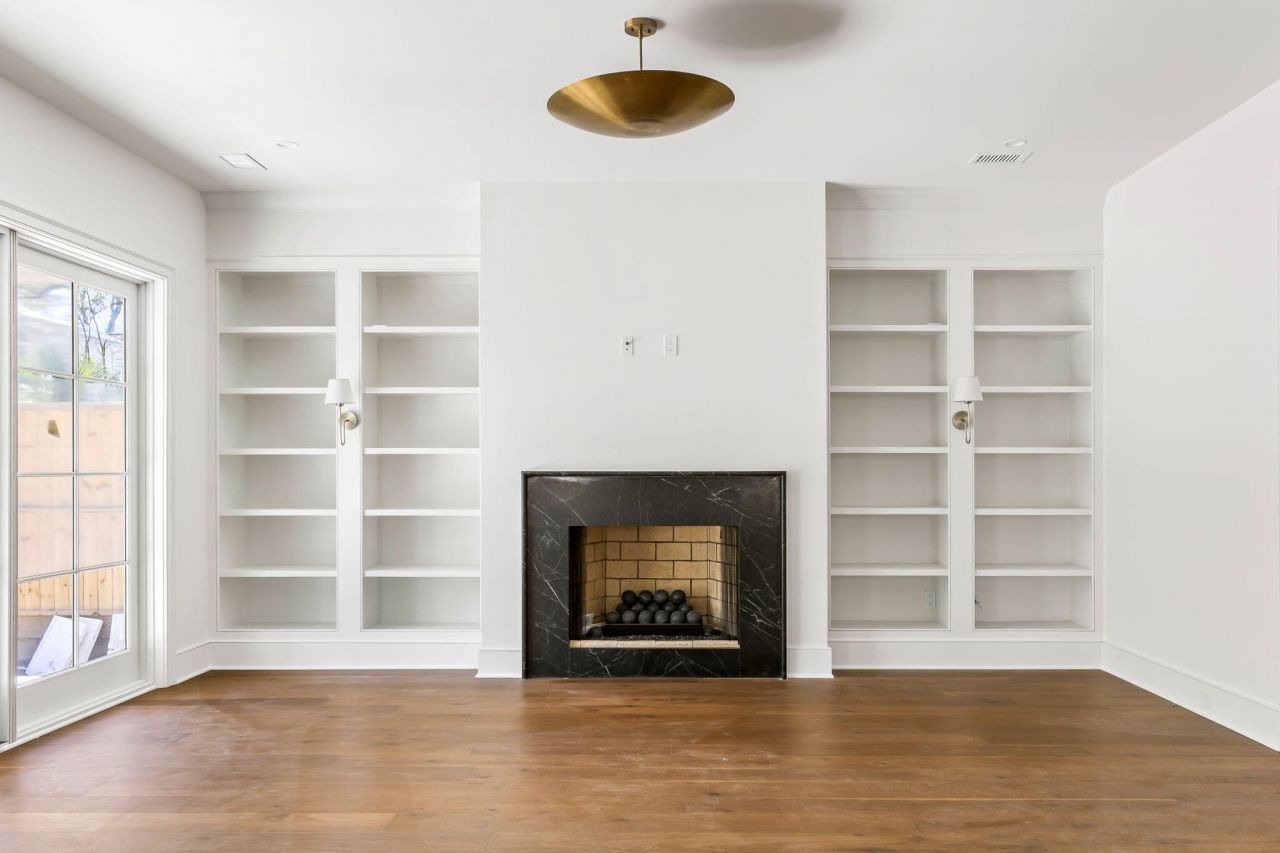 747 Hill Street Photo 11