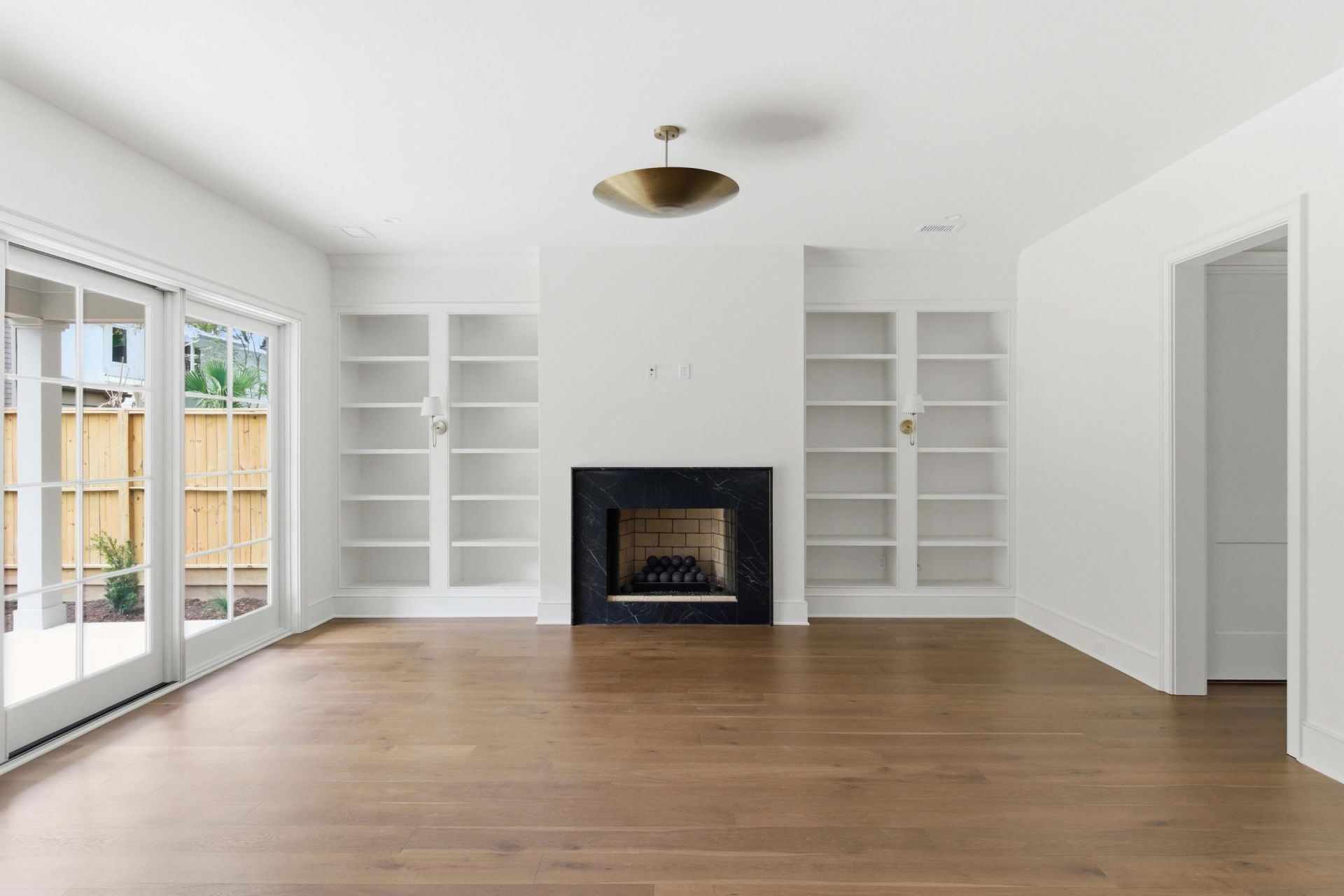 747 Hill Street Photo 15