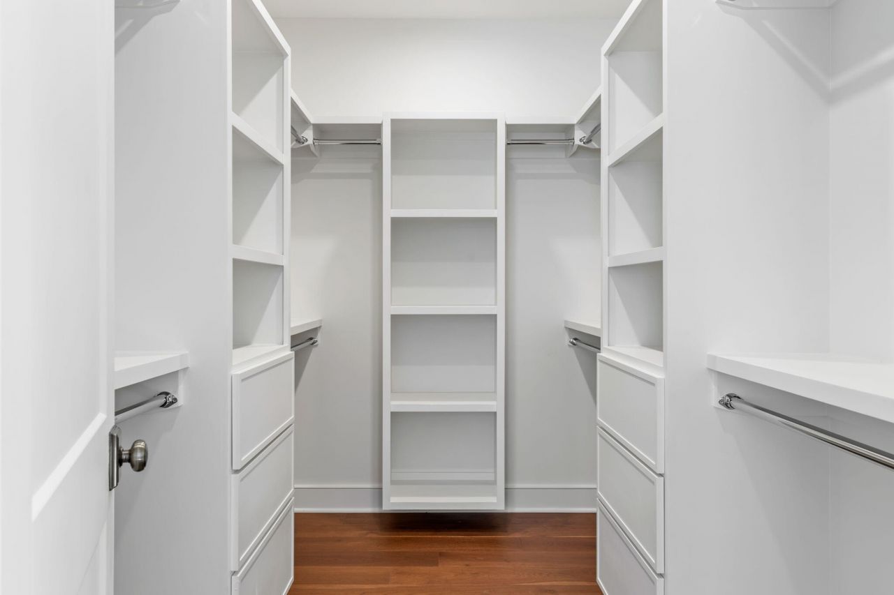 747 Hill Street Photo 18