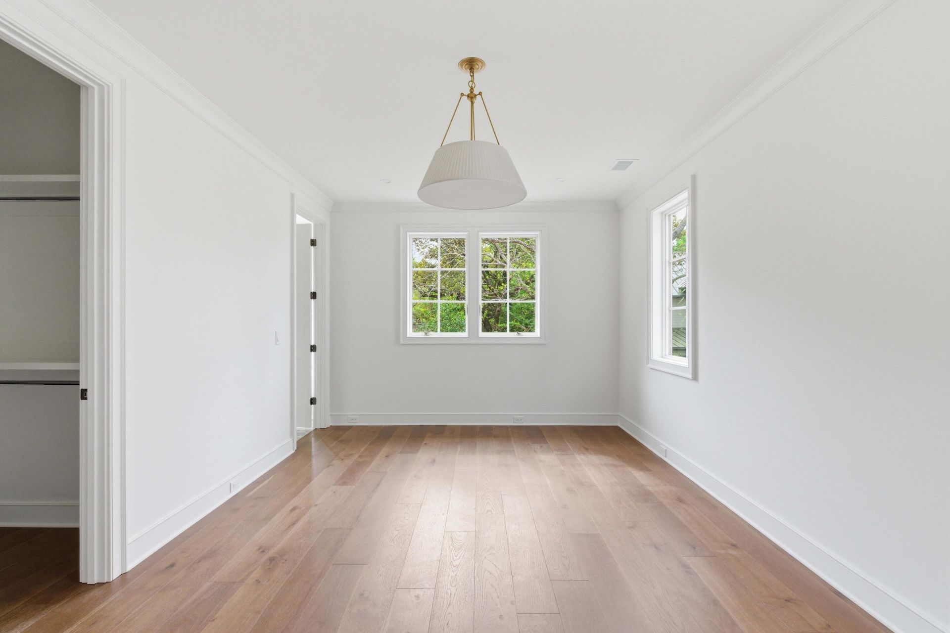 747 Hill Street Photo 18