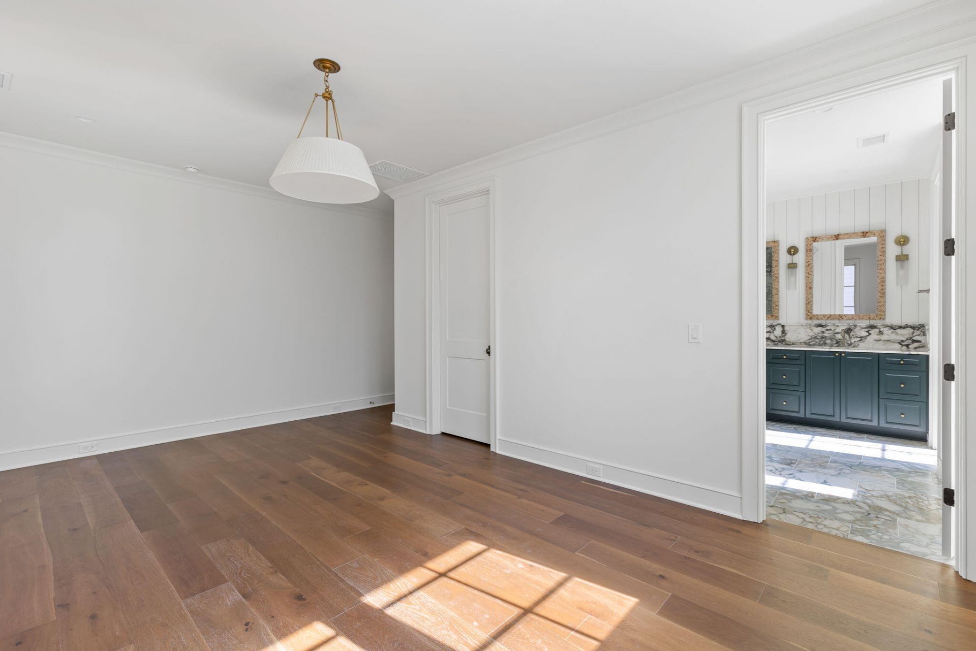747 Hill Street Photo 19