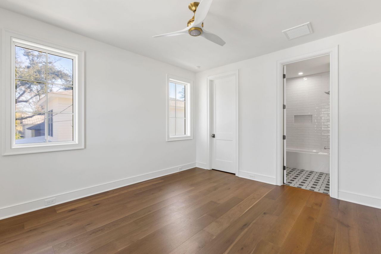 747 Hill Street Photo 22