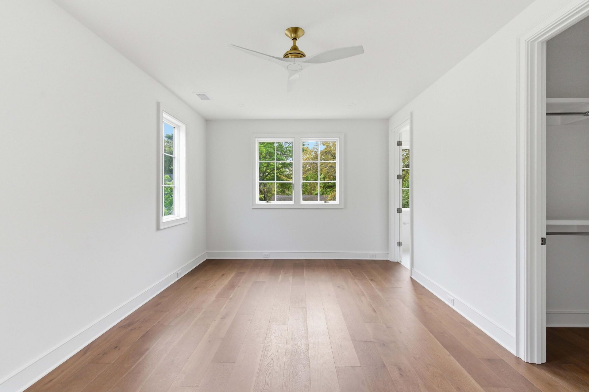 747 Hill Street Photo 25