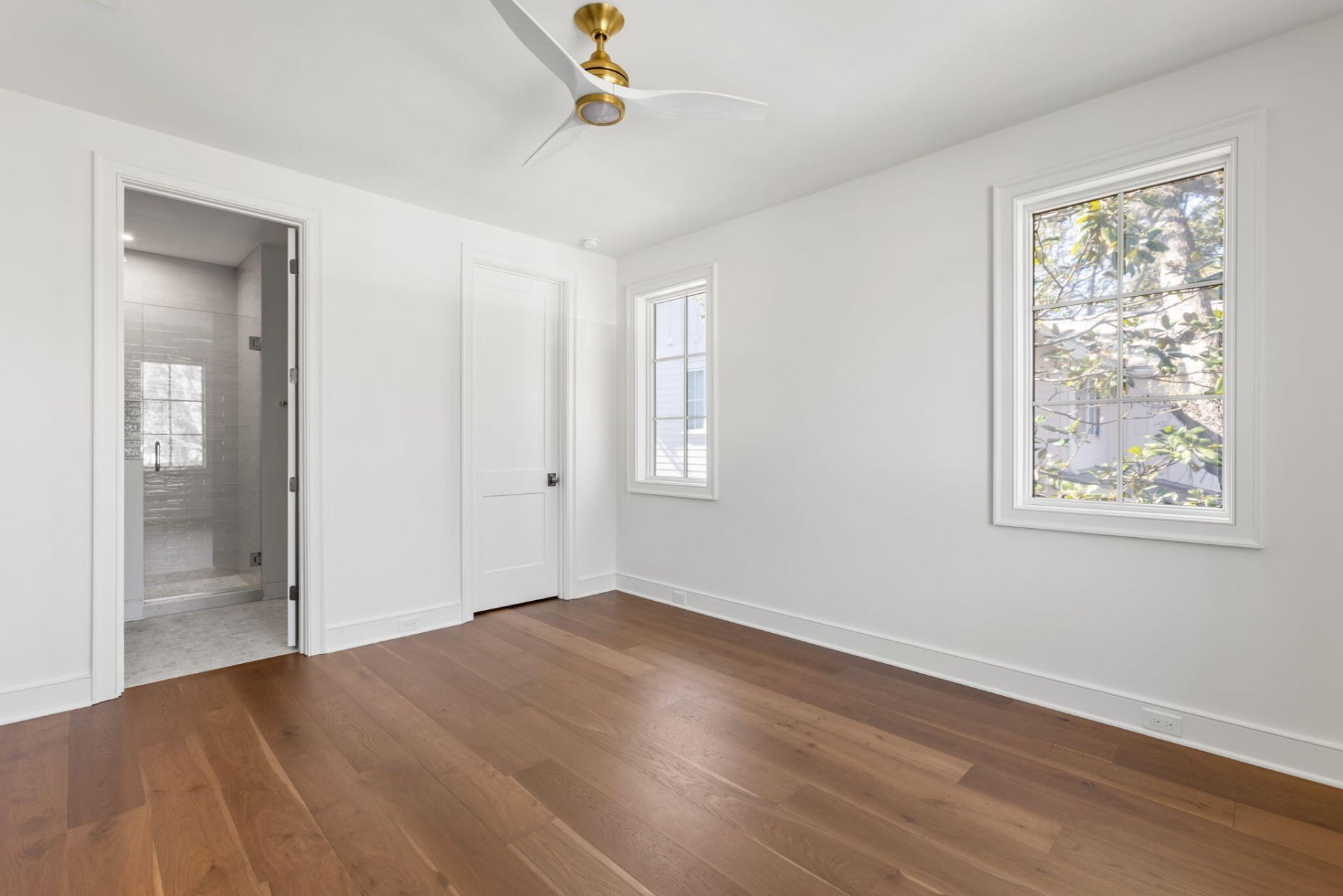 747 Hill Street Photo 33