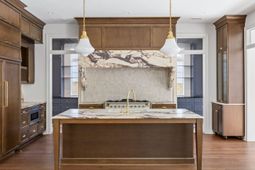 747 Hill Street photo 4