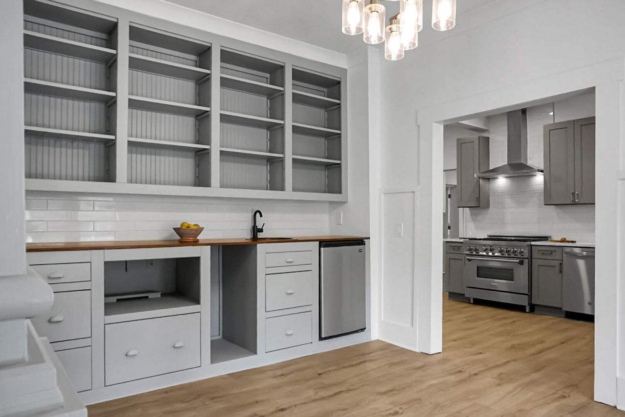 402 Sears Street Photo 12