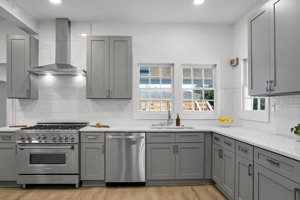 402 Sears Street Photo 17