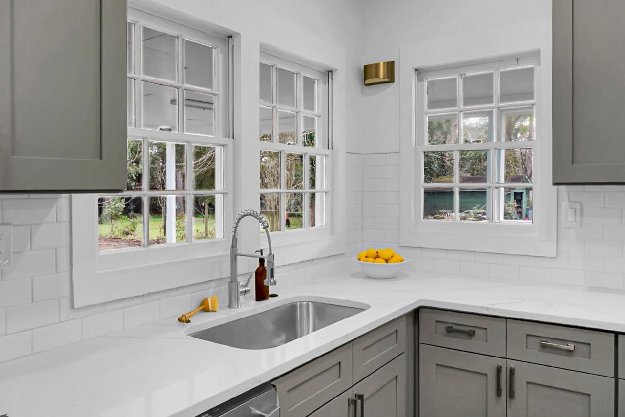 402 Sears Street Photo 19