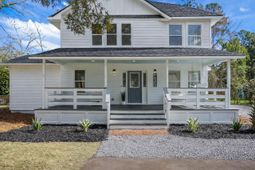 402 Sears Street photo 4