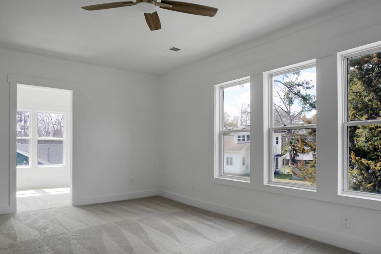 402 Sears Street Photo 32